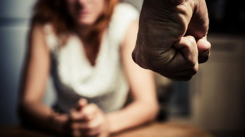男子殴打妻子后发生性关系，一宗复杂案件的深度剖析